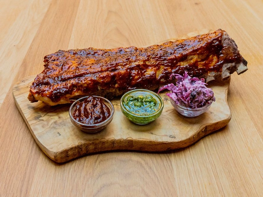 PIKANTNÍ VEPŘOVÁ ŽEBRA 500g