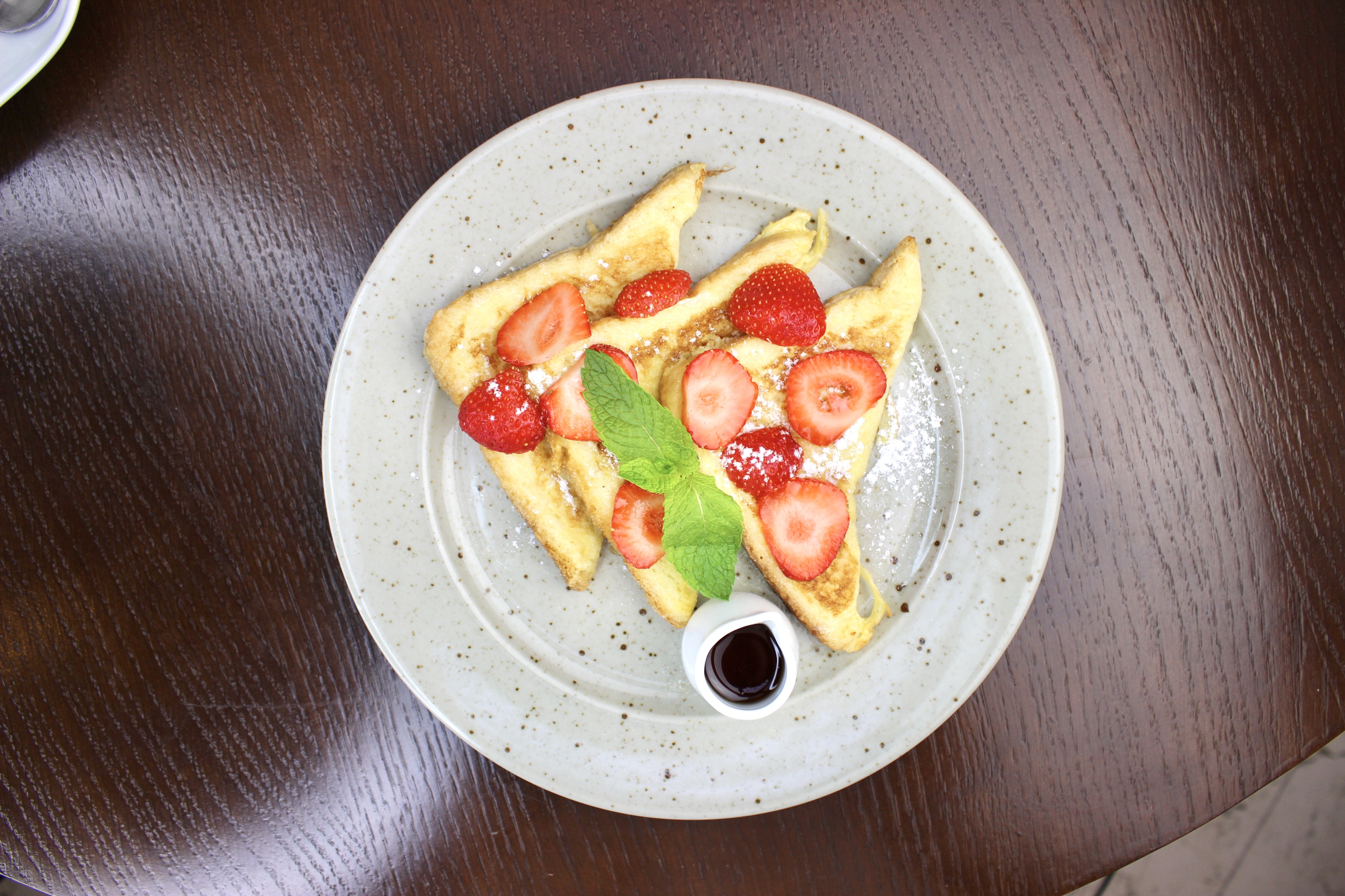 Francouzský toast s jahodami