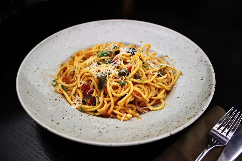 Spaghetti alla chitarra puttanesca